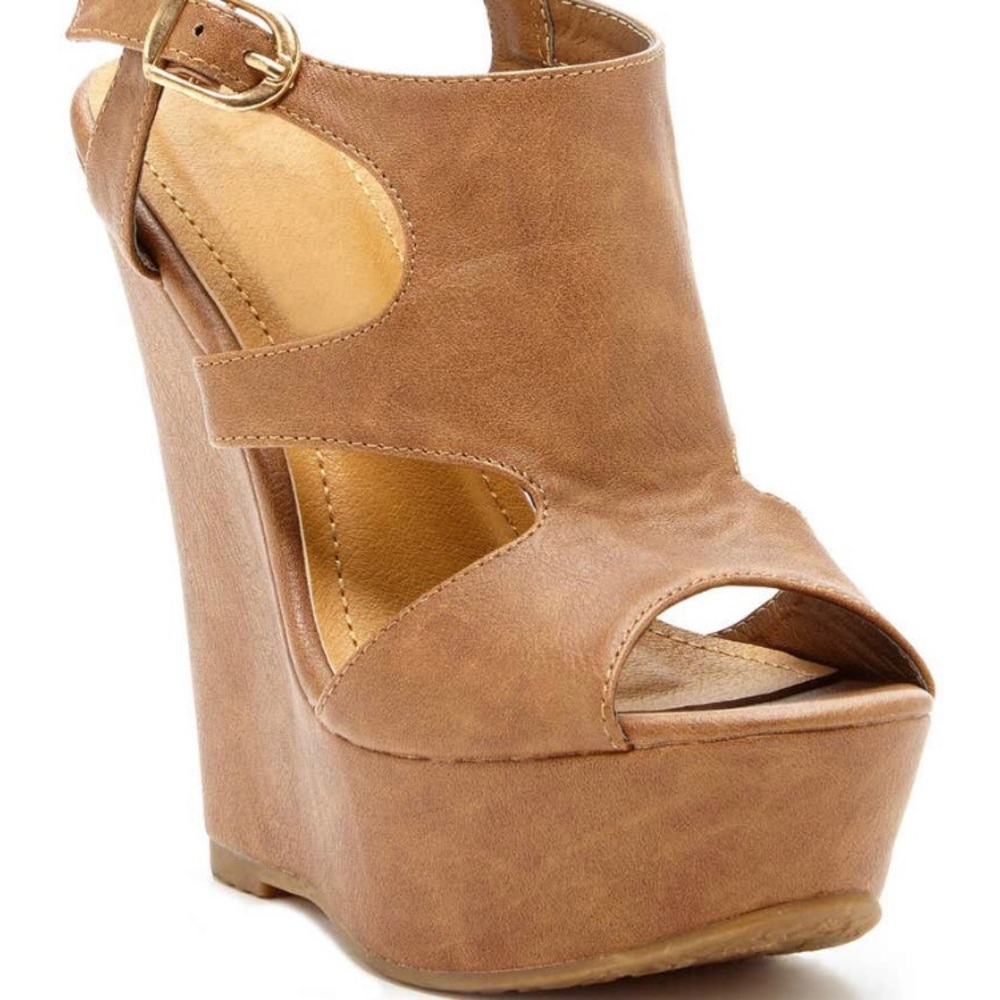 Slingback strap heeled wedge